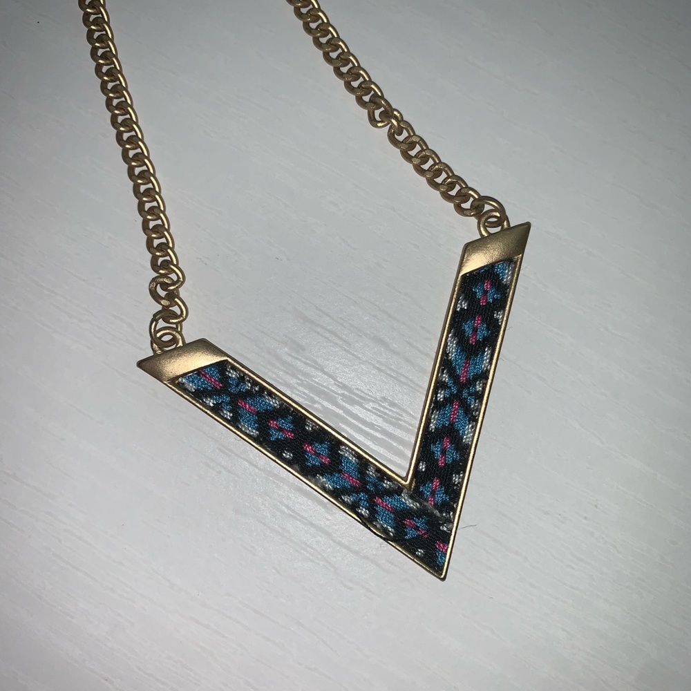 “V” shaped necklace